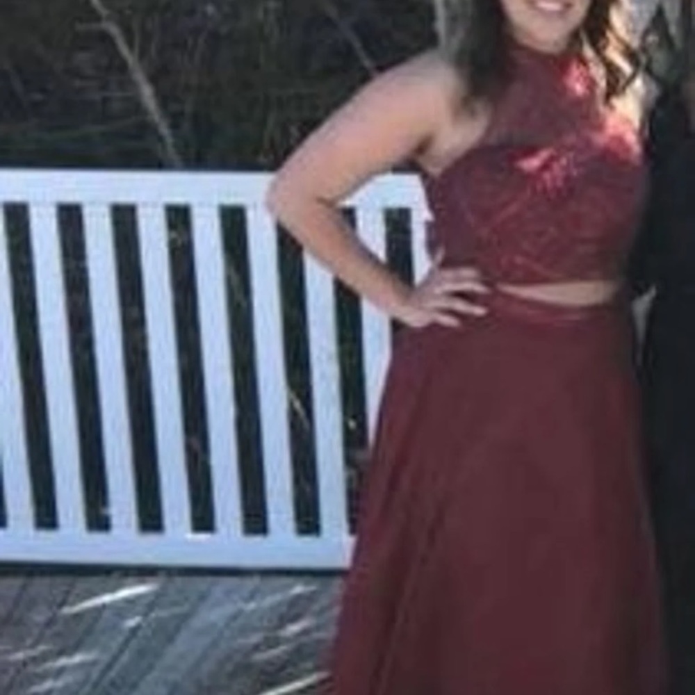 Prom Dress - Picture 2 of 4